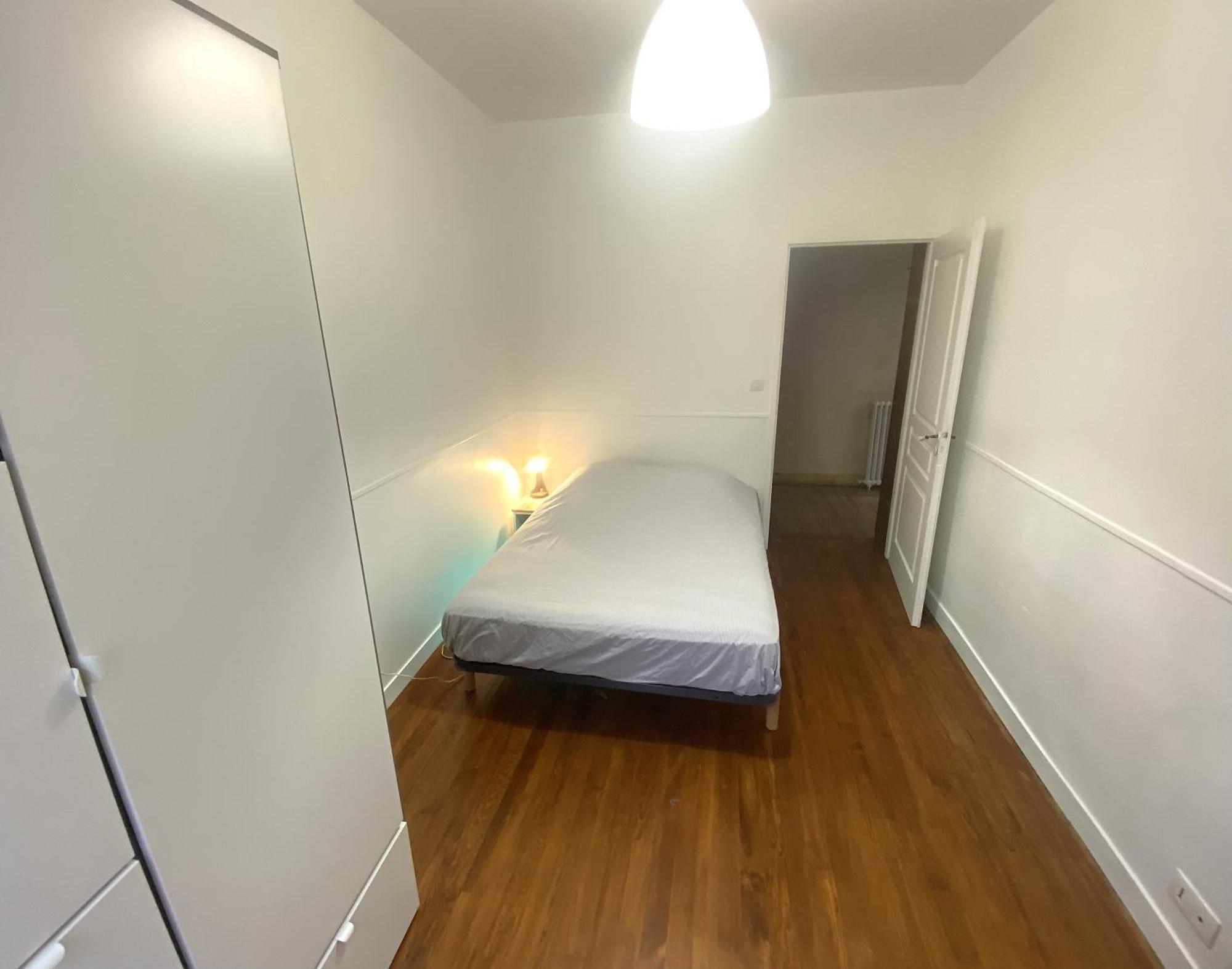 Floydroom'S Pau Chambre Hotes Dans Appartement Partage Proche Chateau Eksteriør billede